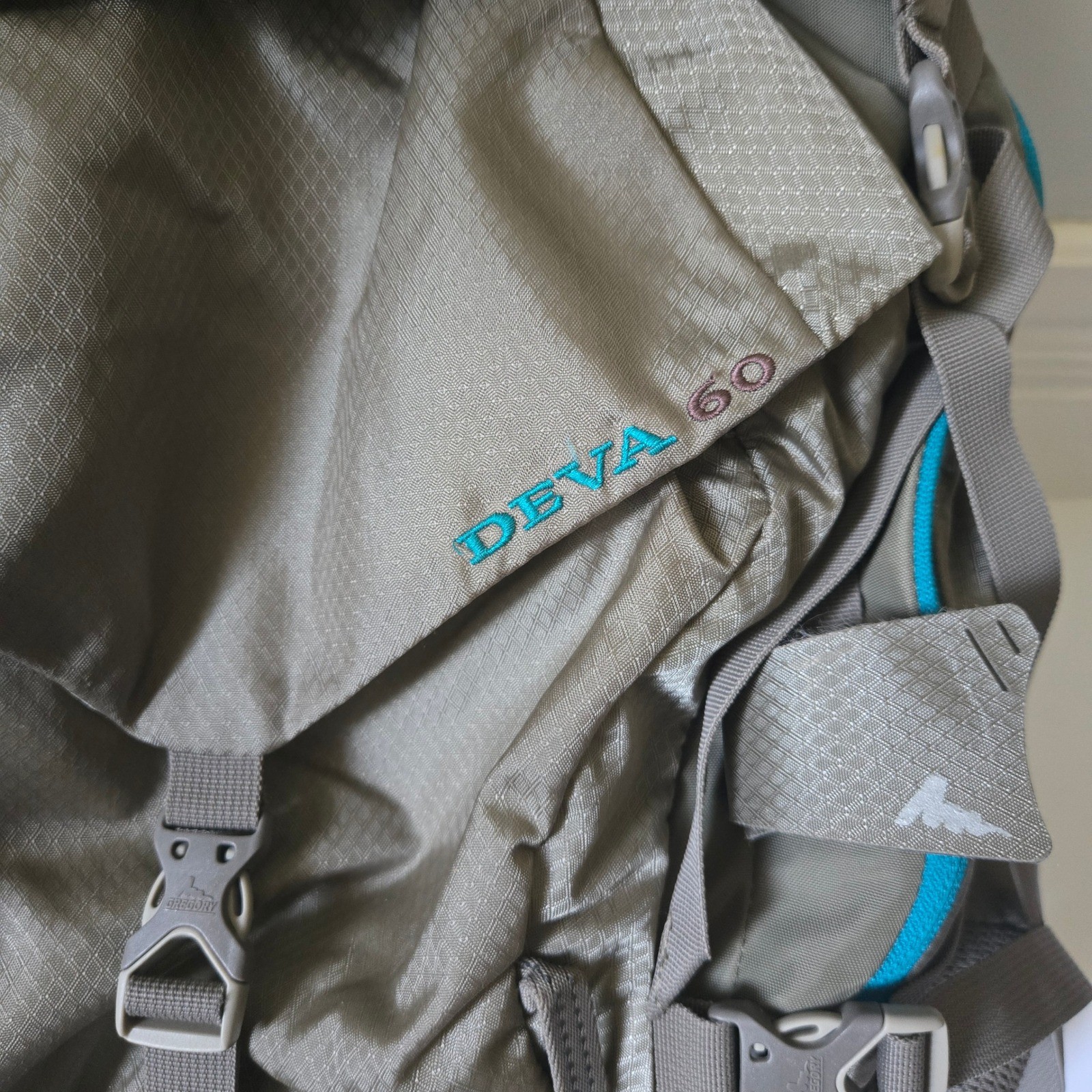 Gregory Deva 60 Womens Backpacking Hiking Backpack Gray Teal WXS HikeThru Pack