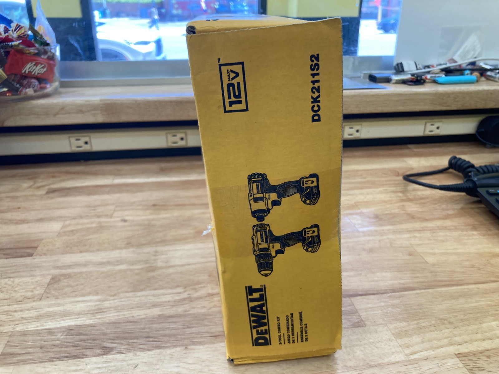 DEWALT 2-Tool 12-Volt Max Power Tool Combo Kit with Soft Case . DCK211S2 New