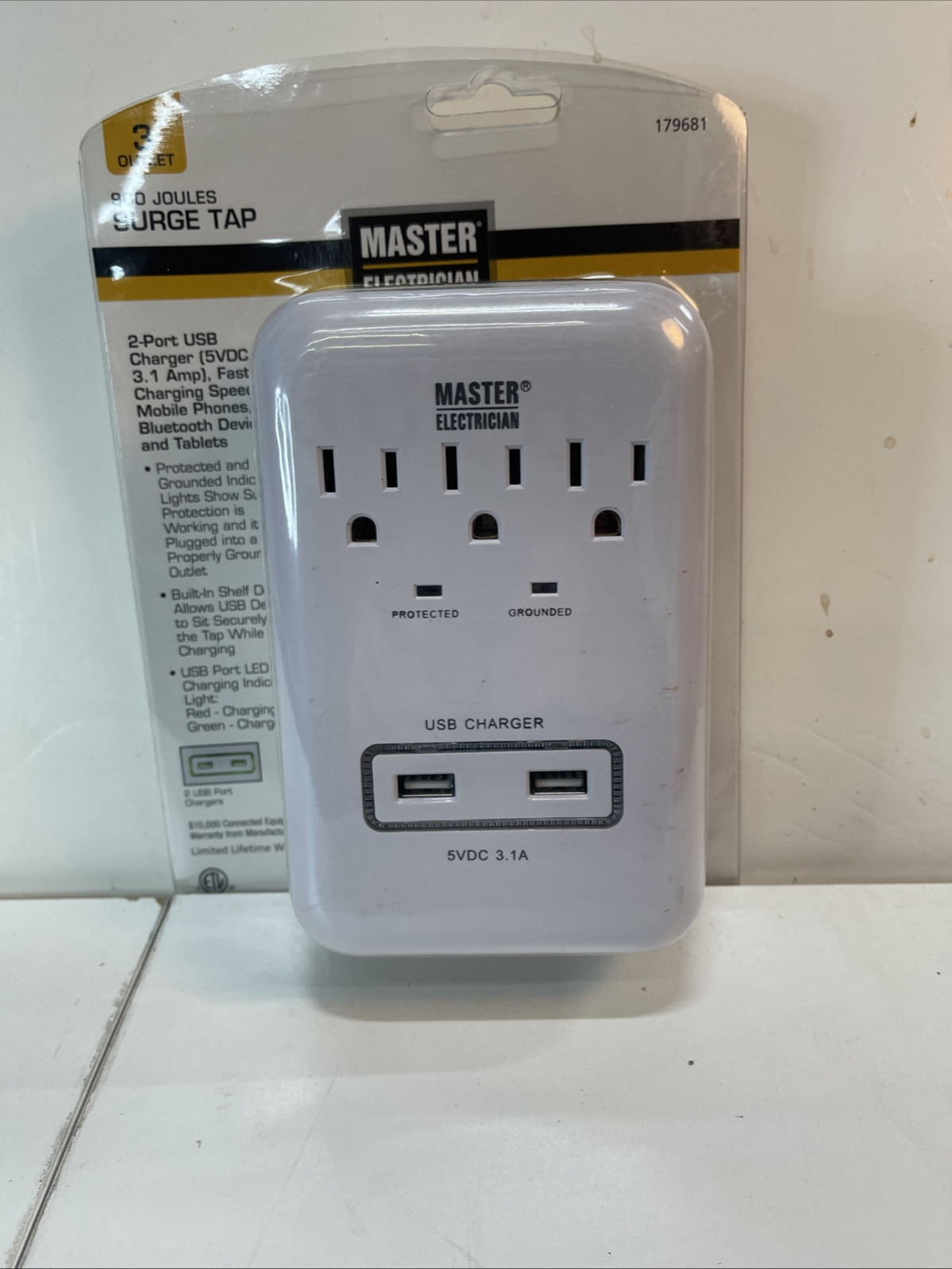 Master Electrician 3-Outlet 2-USB 900 Joules Surge Protector. Brand New Sealed