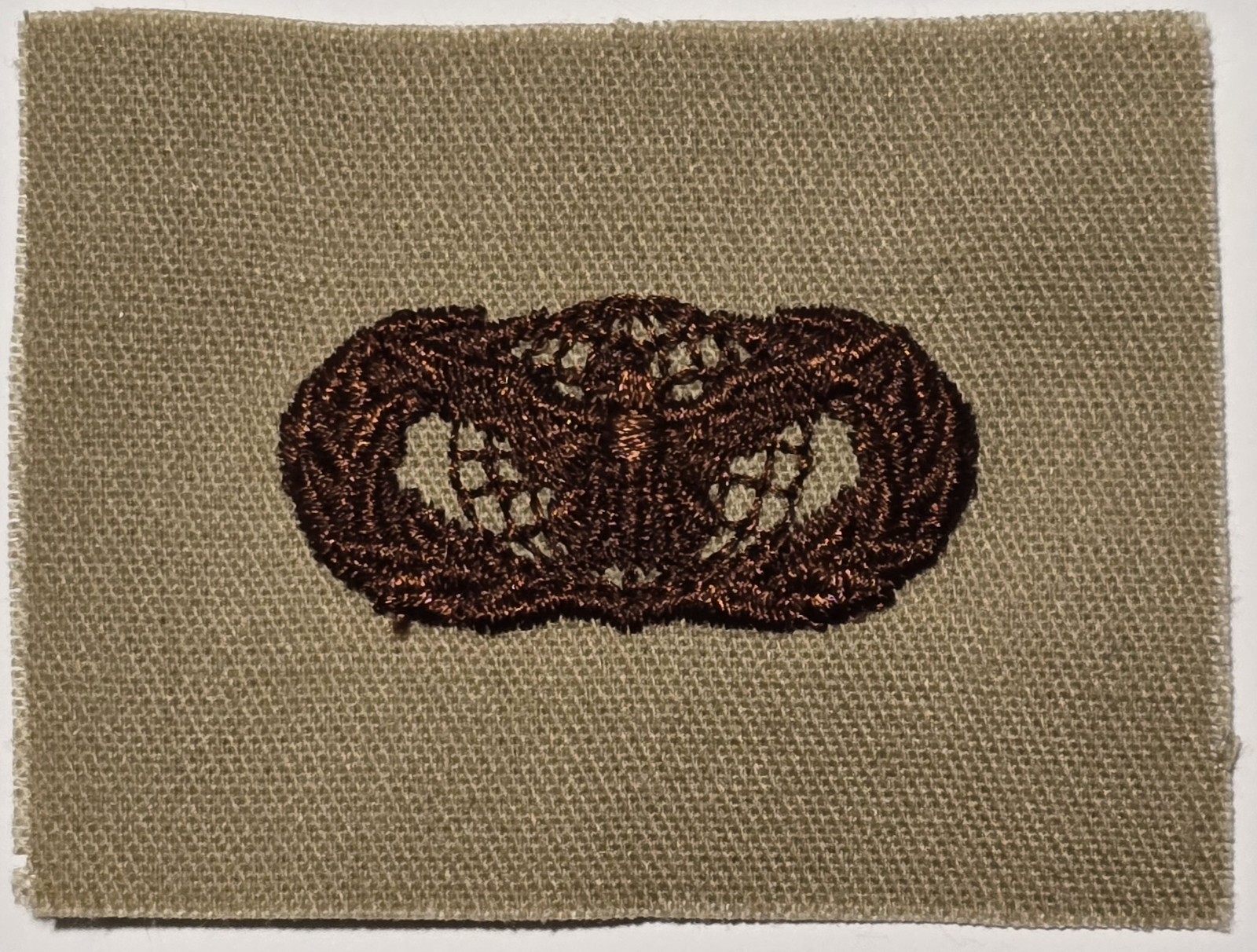 USAF Basic Force Protection Badge Insignia Air Battle Uniform DESERT Patch NOS