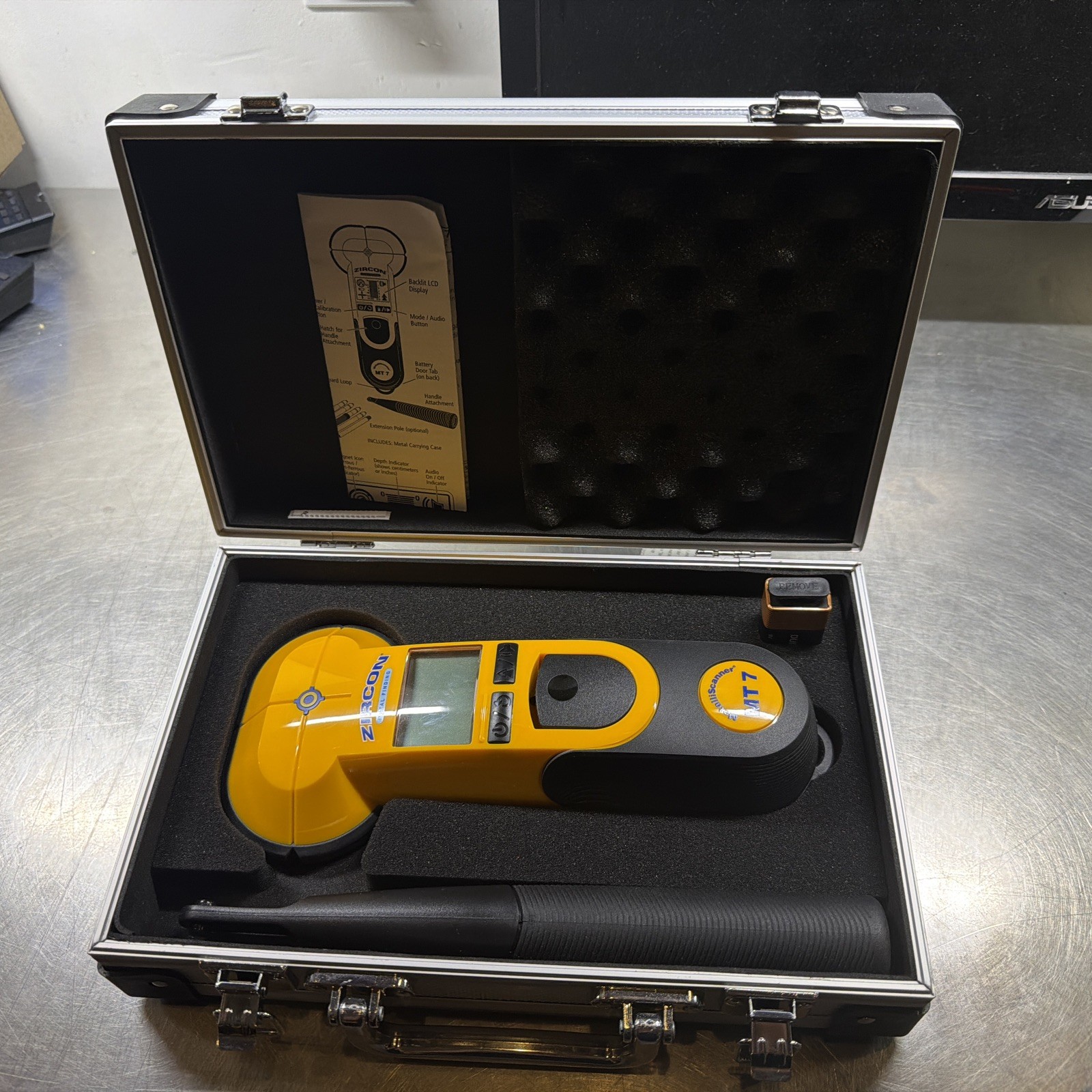 ZIRCON MT7 MetalliScanner Electronic Metal Locator Detector Rebar Pipes 70443