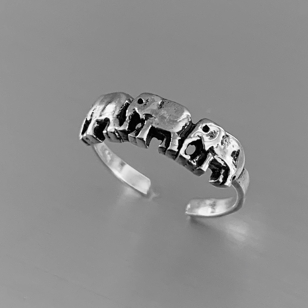 Sterling Silver Marching Elephants Toe Ring, Silver Rings, Animal Ring, Elephant