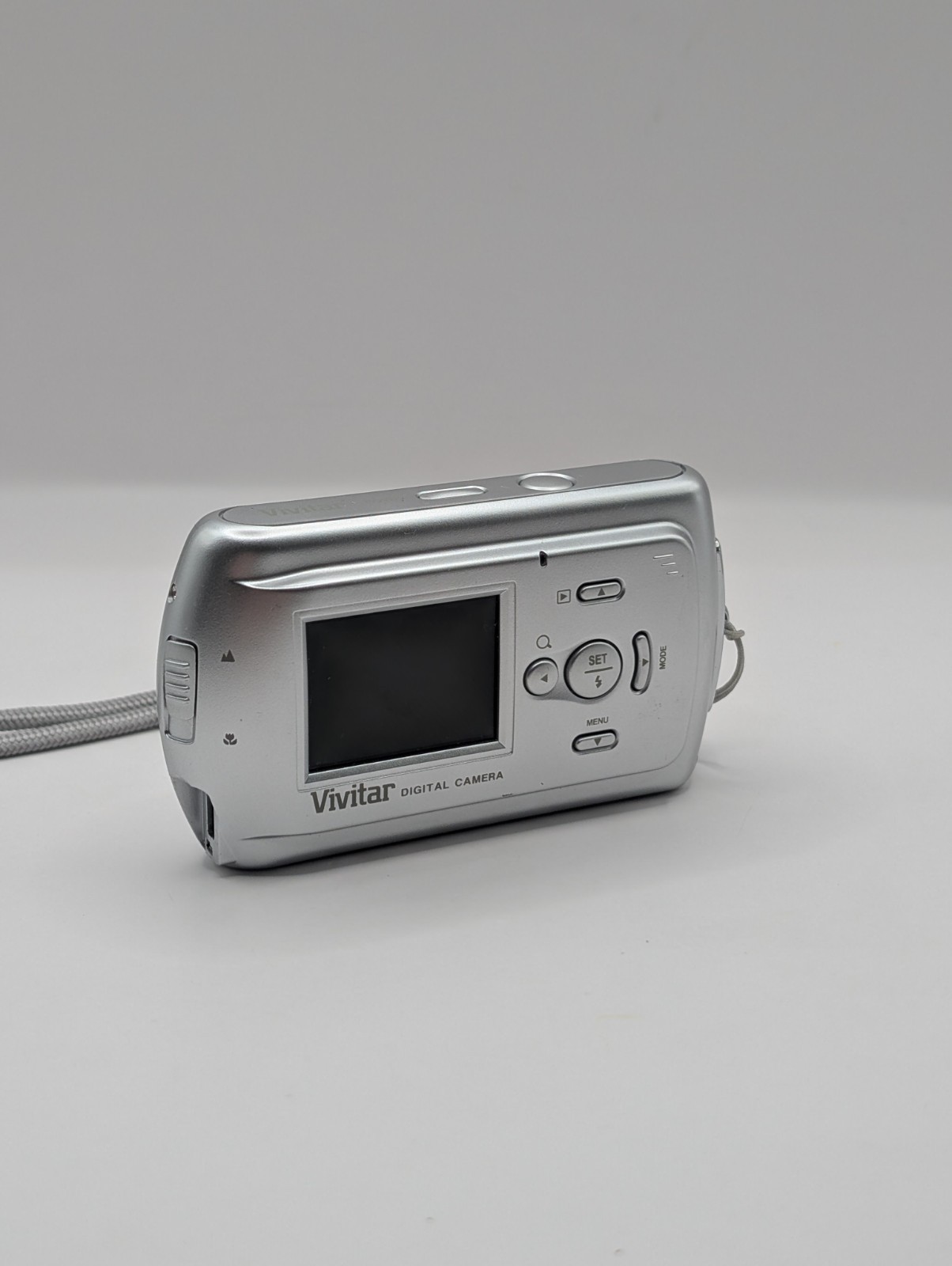 Vivitar Digital Camera Vivicam 3105s 3.2MP Silver Tested