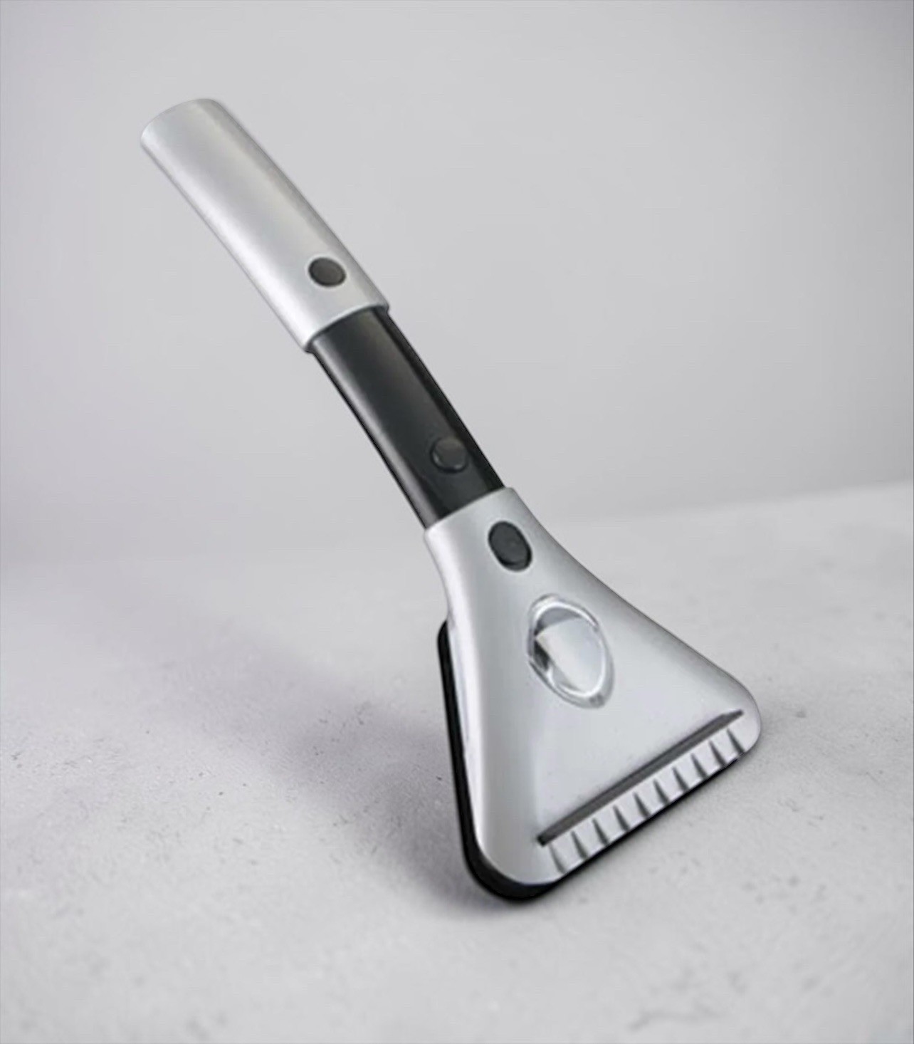 Brookstone LED Heated Ice Scraper 12 V