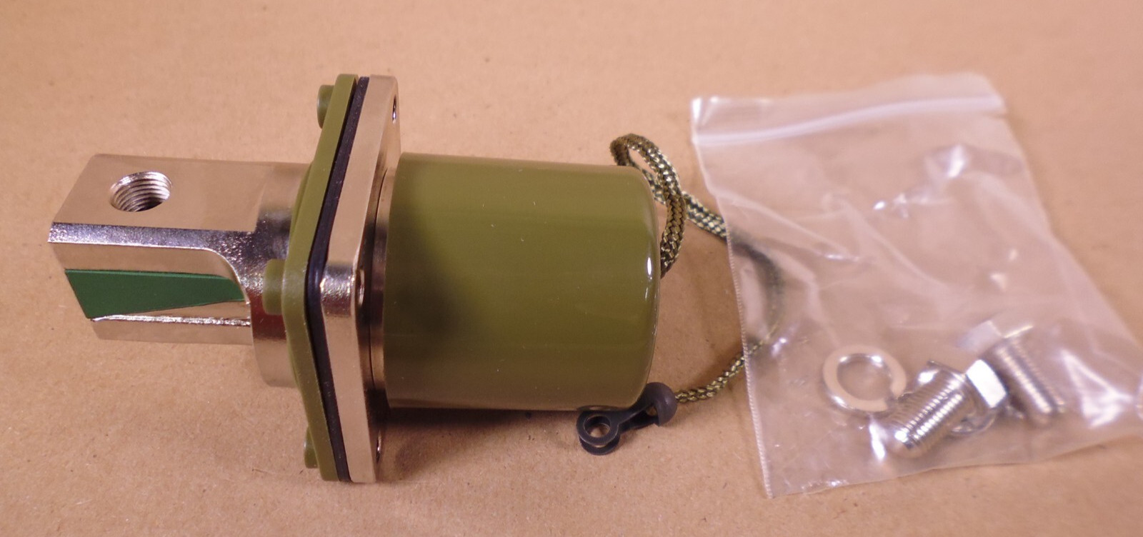 New M998 Humvee FMTV NATO Slave Receptacle 12342917, 5935-01-384-2610, SB0RD954