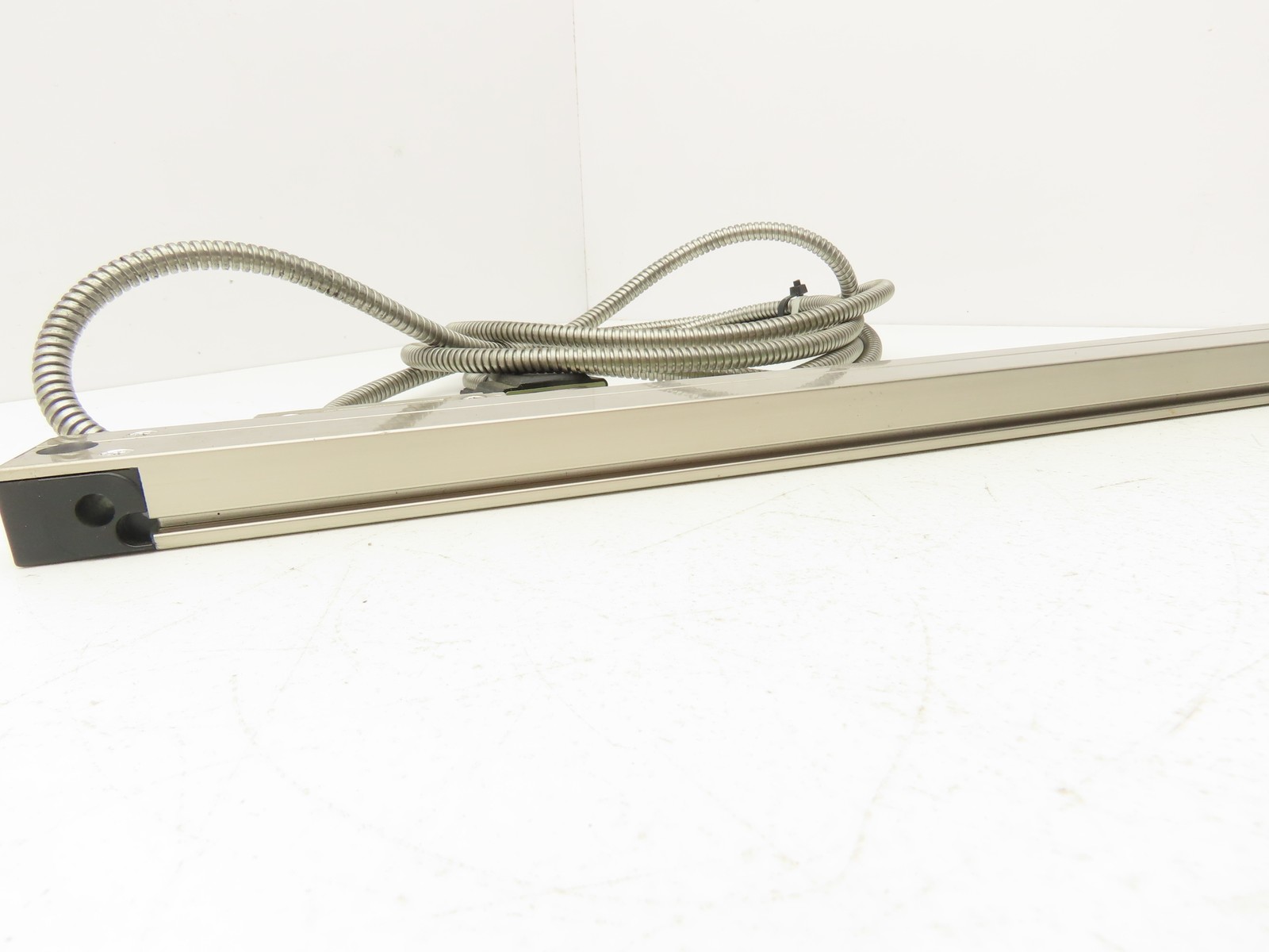 Mitutoyo AT715-400 ABS Absolute Linear Digital Scale Encoder 400mm 16" Travel