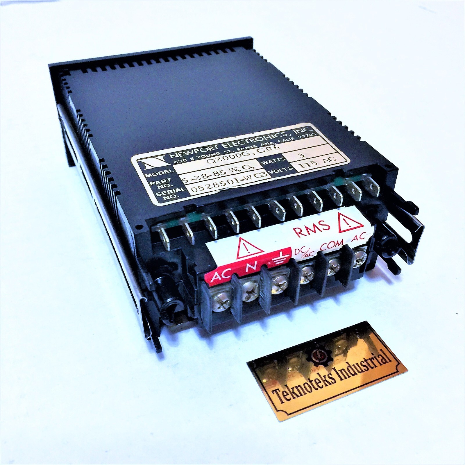 NEWPORT ELECTRONICS Q2000G CR6 CONTROLLER