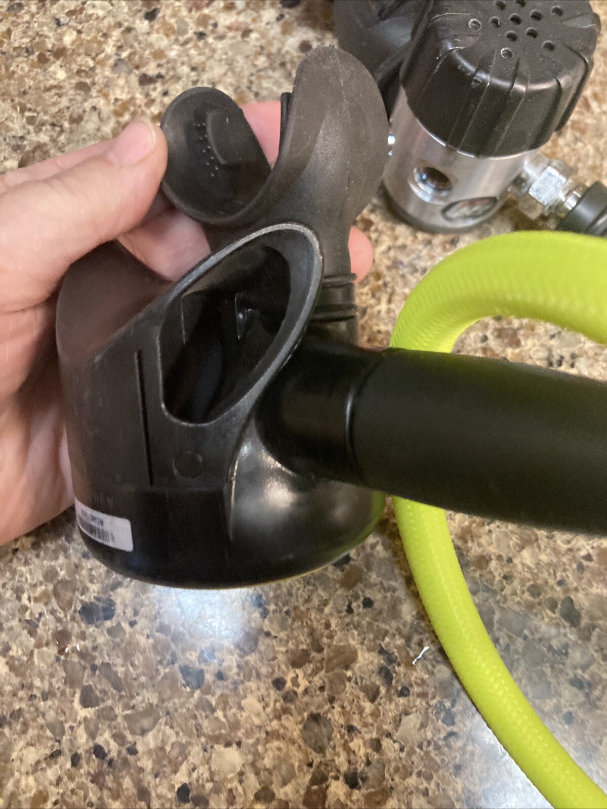 Aeris A2 AT600 regulator set For scuba diving Read!