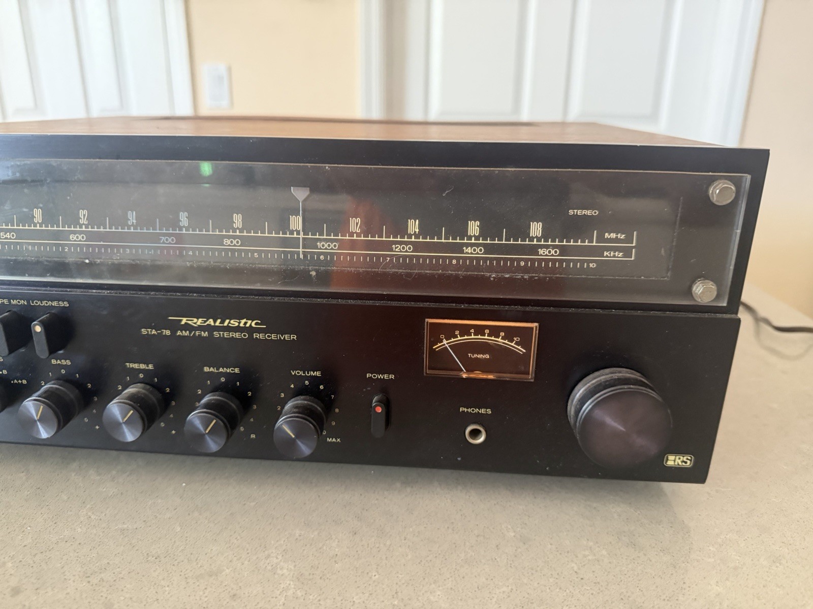 Realistic Sta-78 Stereo Receiver