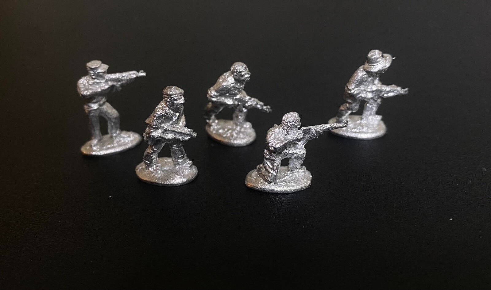 20mm Invasion of Grenada PRA Soldiers Advancing 5 Metal Figures FUR7