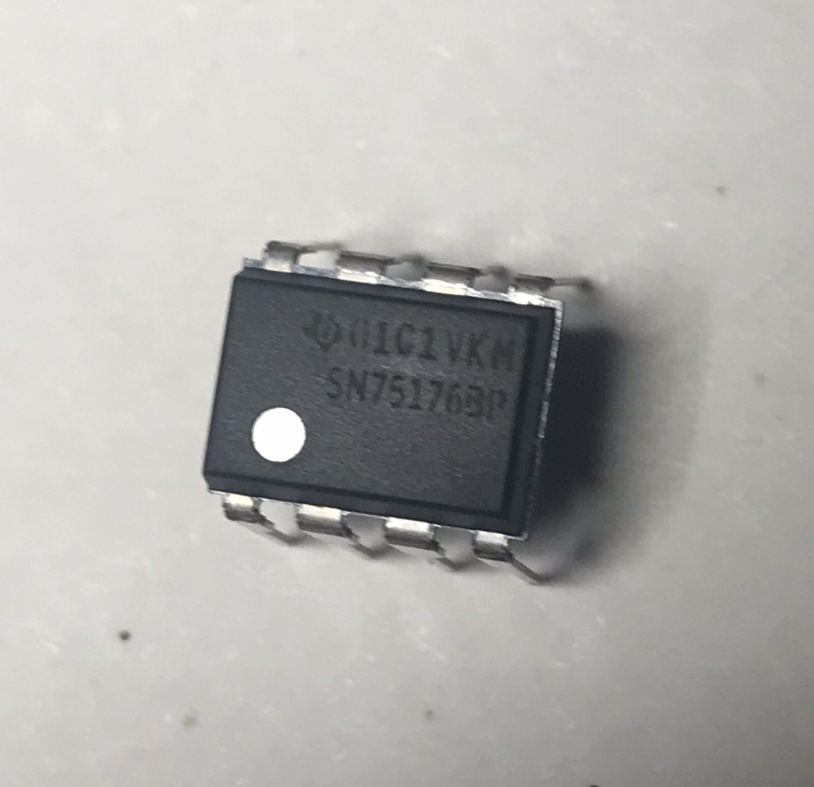 Texas Instruments SN75176B Differential Bus Transceiver 8 Pin DIP