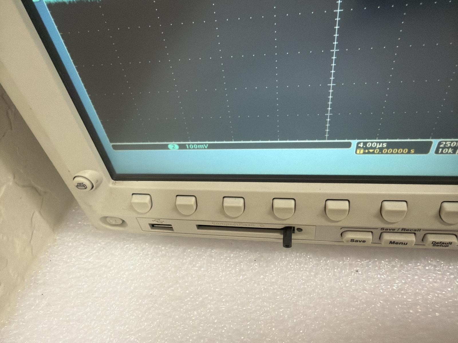 TEKTRONIX DPO 4054 DIGITAL PHOSPHOR OSCILLOSCOPE