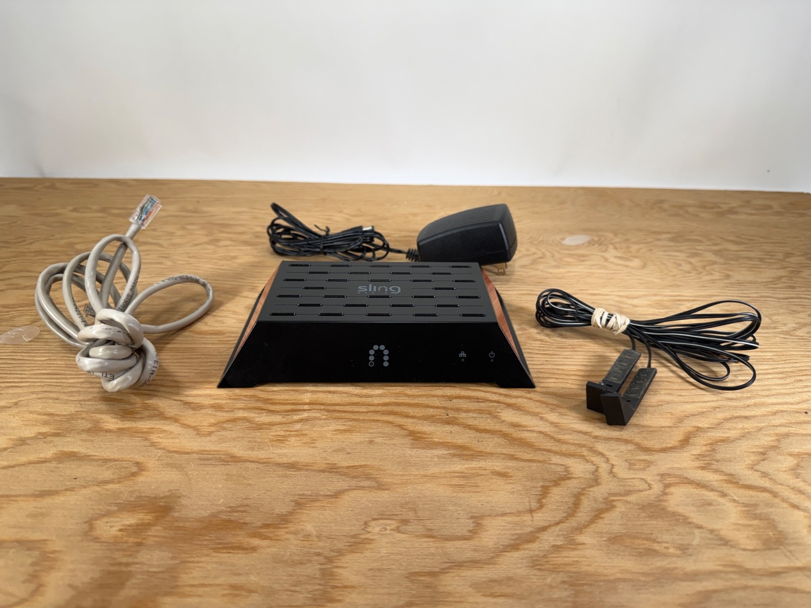 Sling Media Slingbox AV SB240-100 Digital Media Streamer w/ Power Adapter