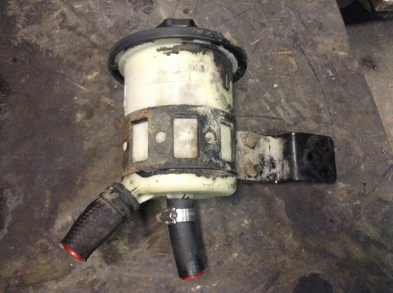 International 9400 Power Steering Reservoir - Used