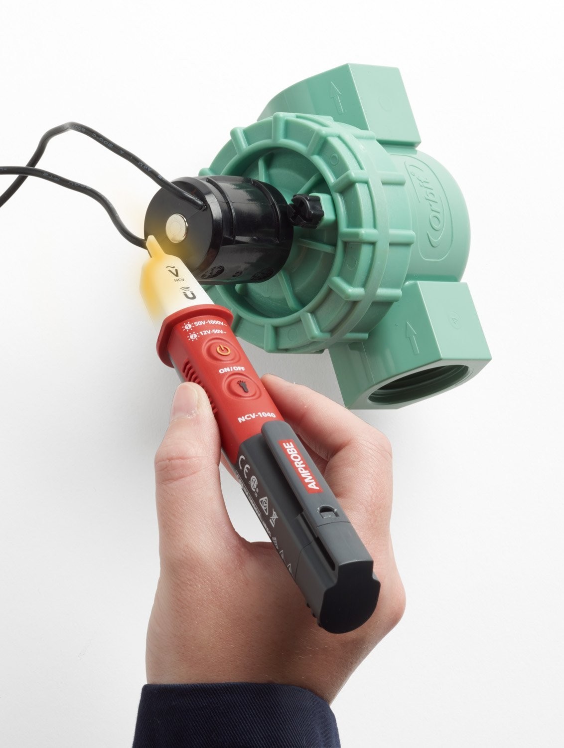 Professional Non-Contact Voltage Probe with LED Display and Flashlight Function