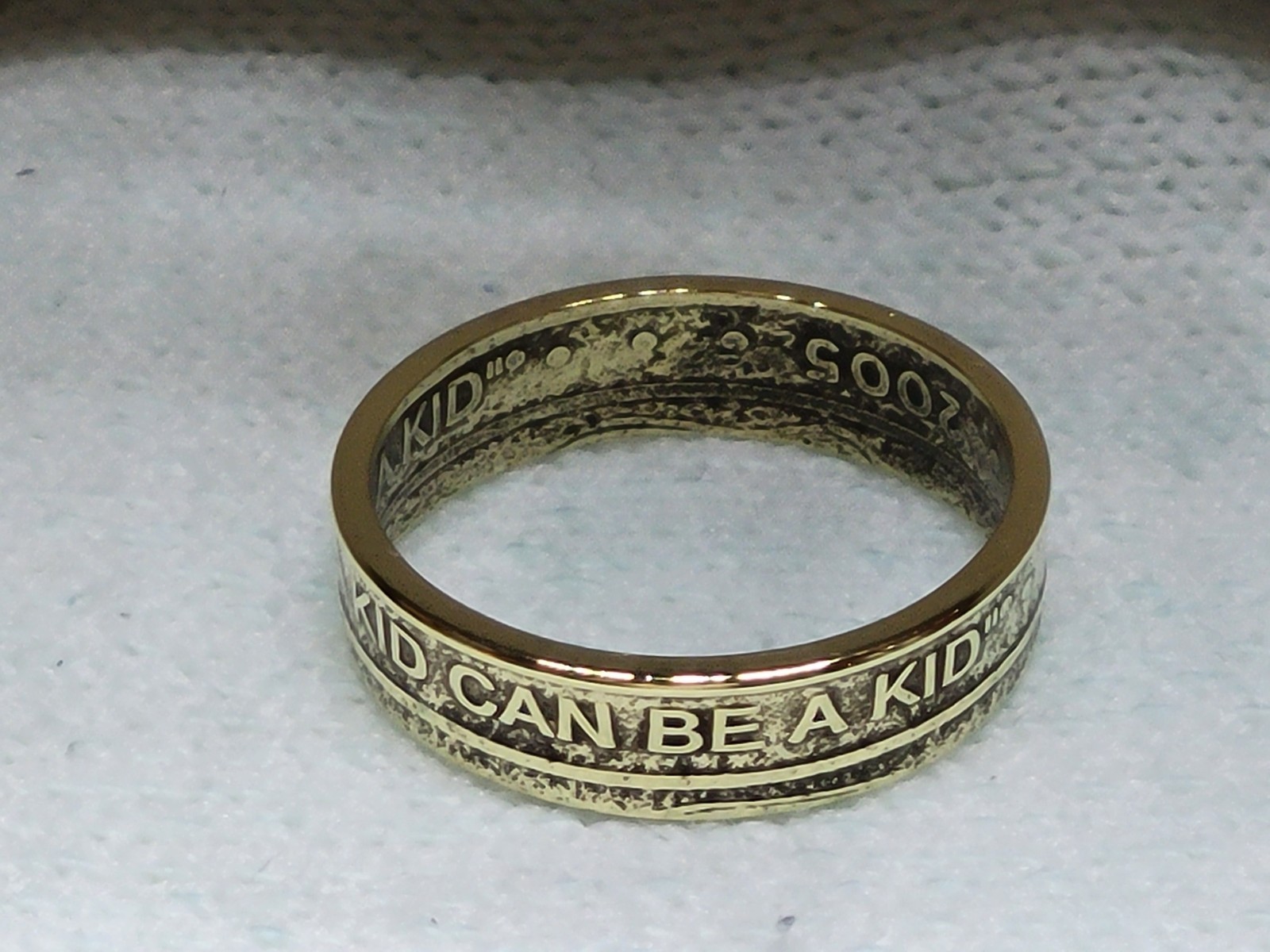 CHUCK e CHEESE- 2005 - Size 12 Token Coin Ring