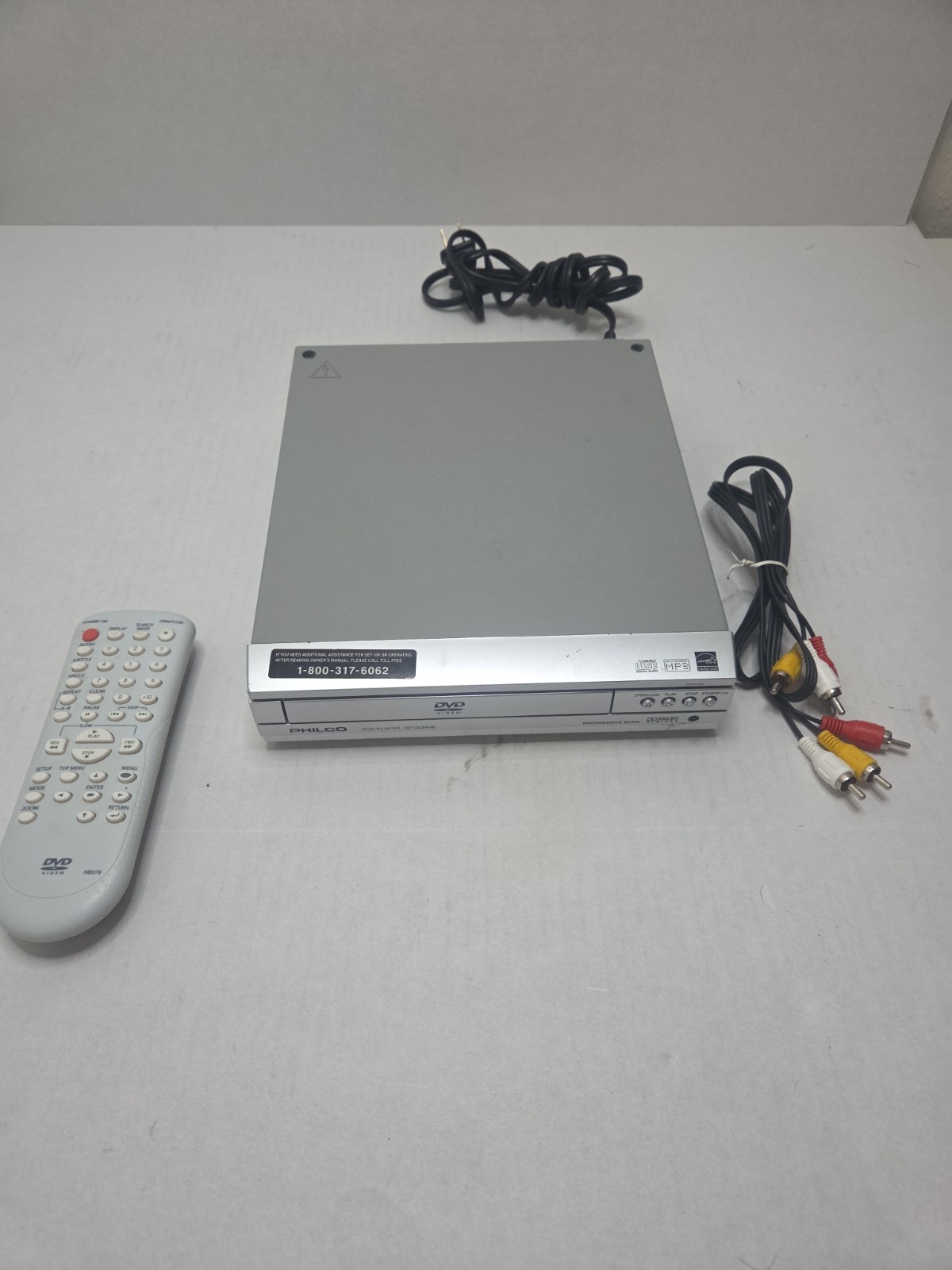Philco DP100HH8 DVD/CD Player Progressive Scan Dolby Digital MP3-CD Playback