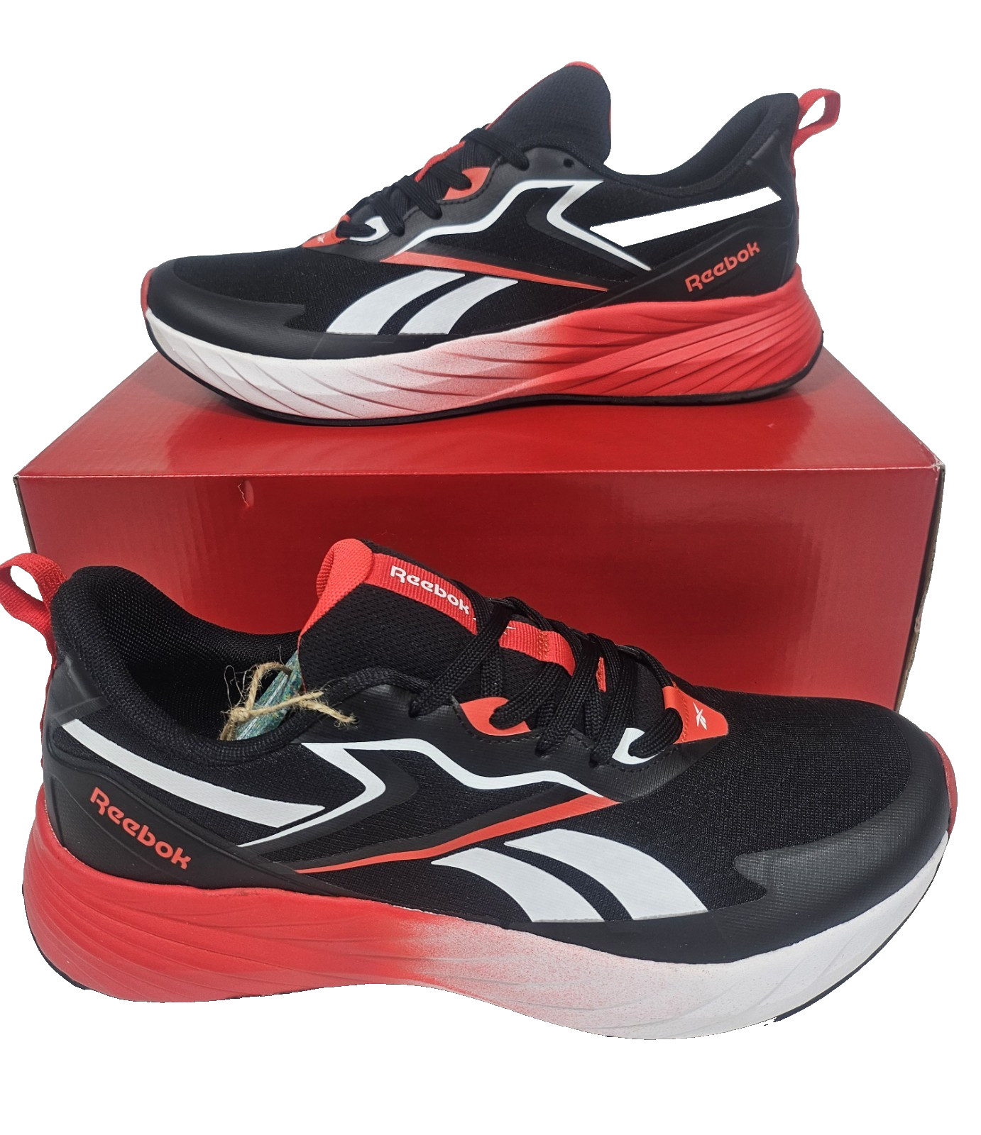 Men's Running Shoes 10.5 Reebok Verse Black White Red Athletic Sneakers Cushion
