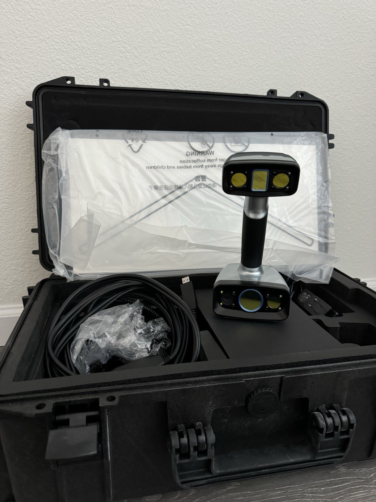 EinScan HX 3D Scanner | 0.05mm High Res | Blue Laser | Great for Metal & Cars