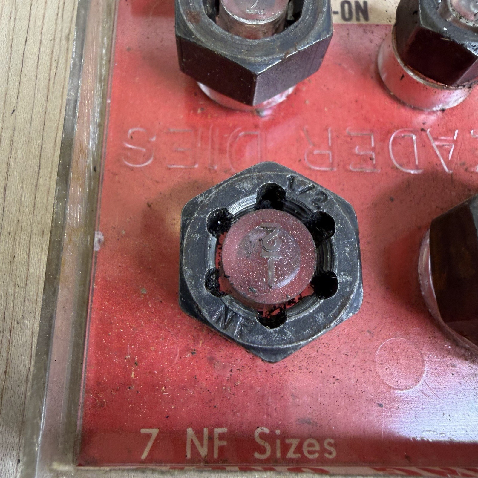 VTG SNAP ON TRF7A & TRC7A RE-THREADER DIE SETS SAE & HEX COURSE & FINE