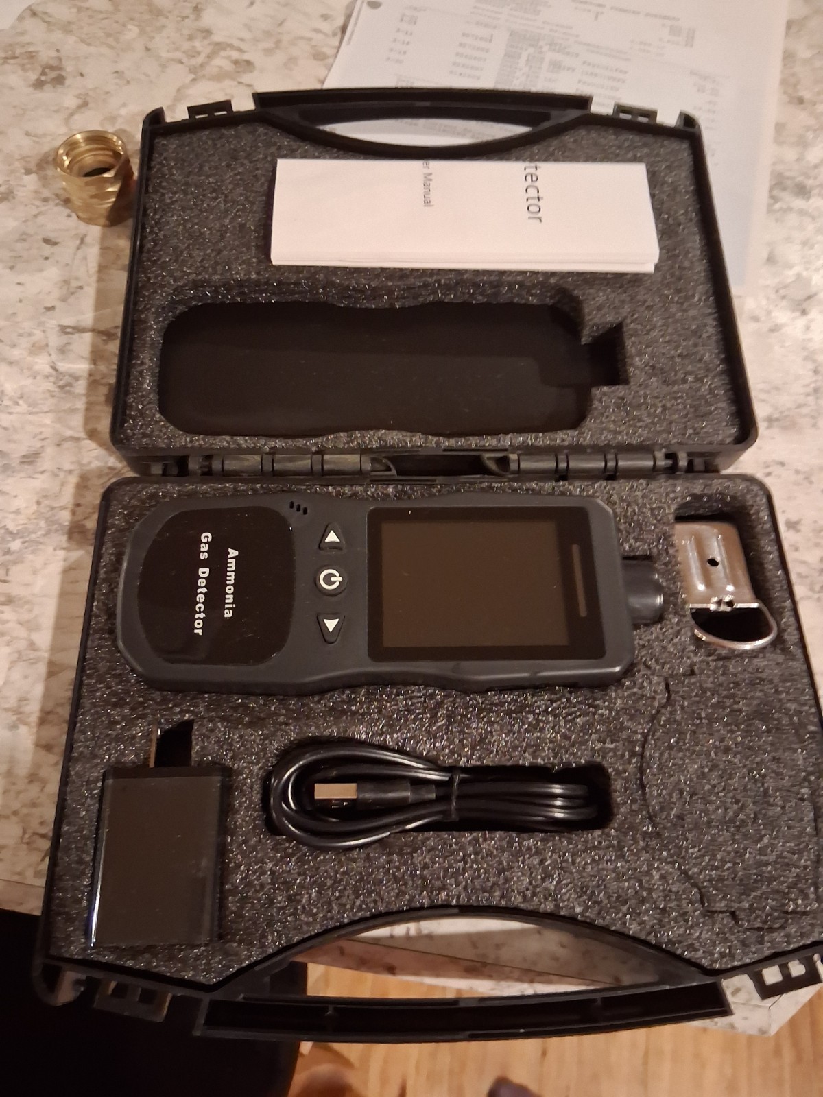 Portable Ammonia Gas Detector, 0-200 PPM Rechargeable Ammonia Gas Monitor, Di...