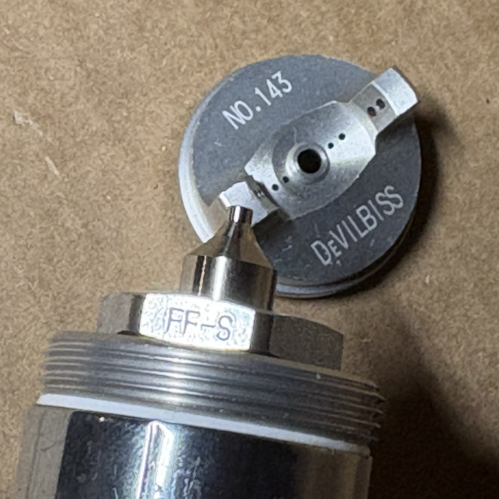 DeVILBISS JGX 502 Gravity Feed Spray Gun
