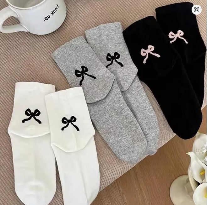 3 Pairs Women’s or Children’s Bow Motif Socks – Size UK 4–7 – Brand New