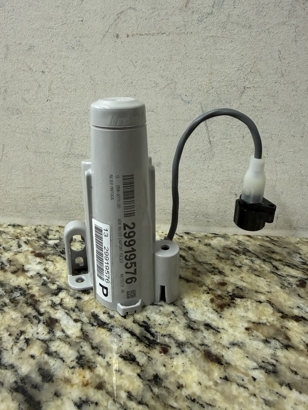 ITRON ERW-0771-301 60W WATER ENDPOINT ENCODER SENSUS - PULSER PROTOCOL
