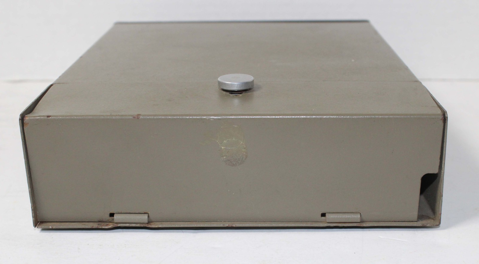 B&K MODEL 1243 DIGITAL I.C. COLOR GENERATOR