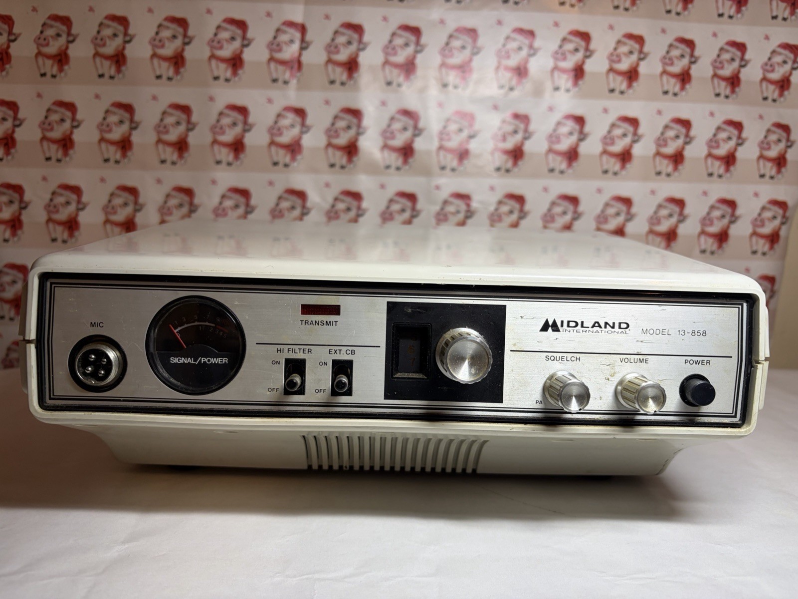 Midland International CB Model 13-858 *Read Description*