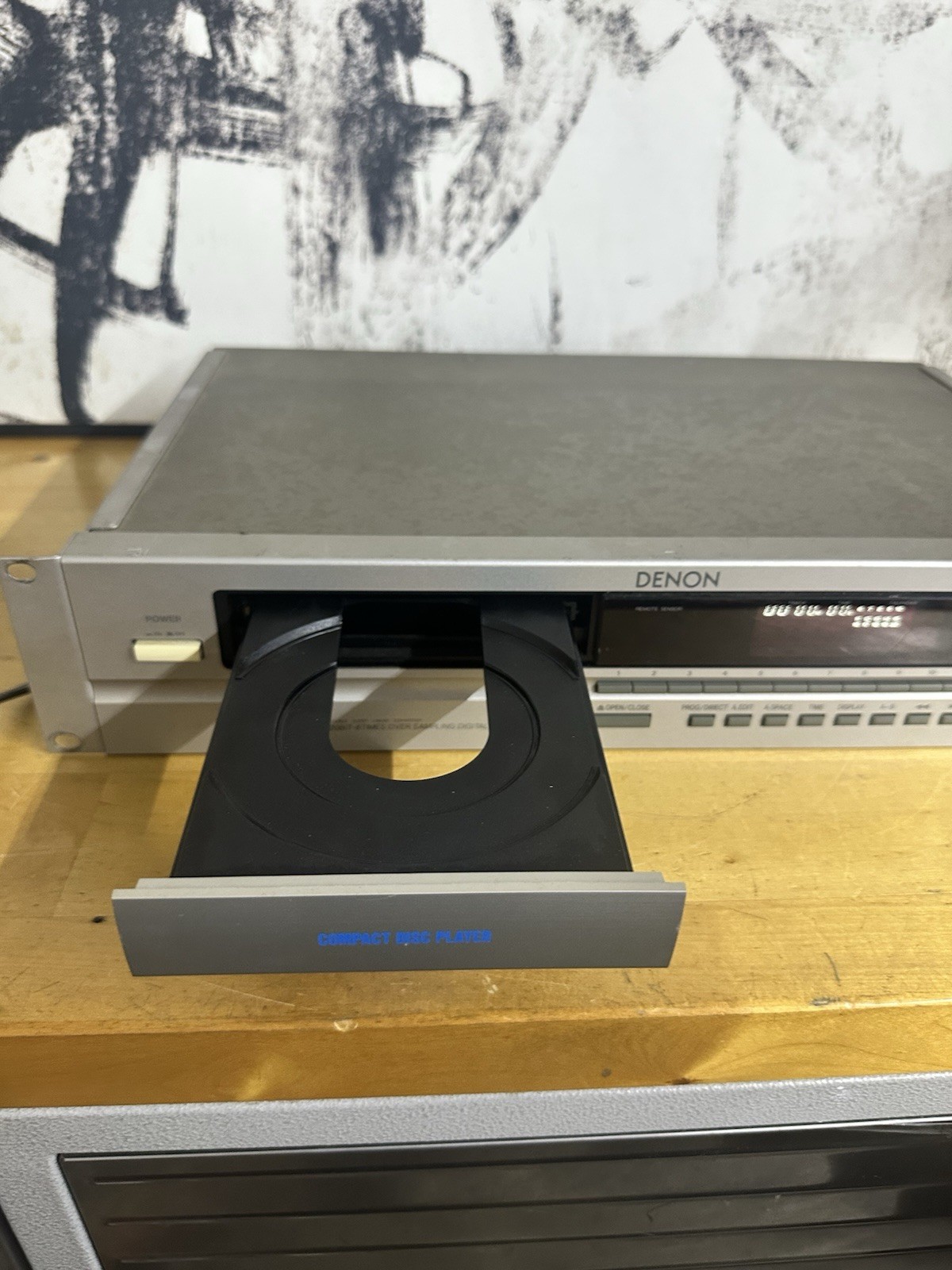 Denon DN-600F Single Compact Disc Player Rack Mount No Remote