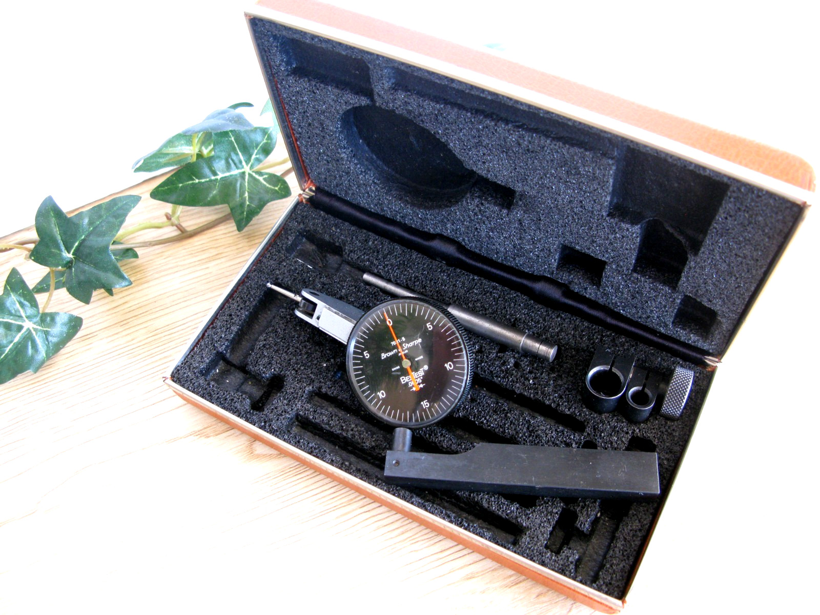 machinest tools brown & sharps .0005" test indicator