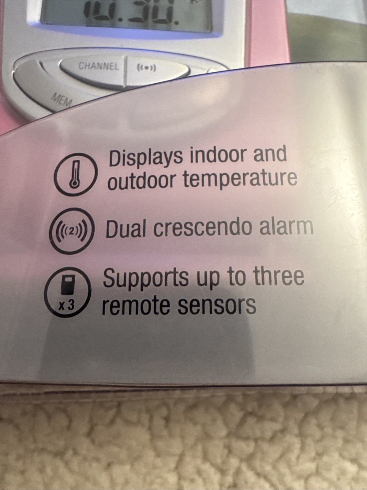 Oregon Scientific Wireless Indoor Outdoor Thermometer Dual Alarm Clock RAR188PK
