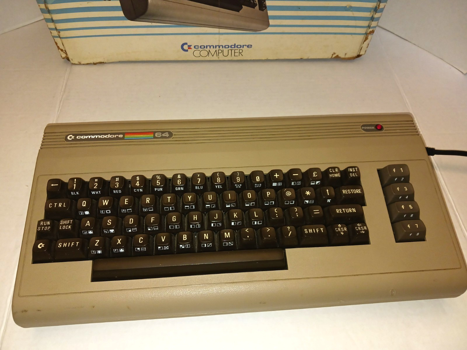 Vintage Commodore 64 Computer With Original Box and Power Supply Powers On