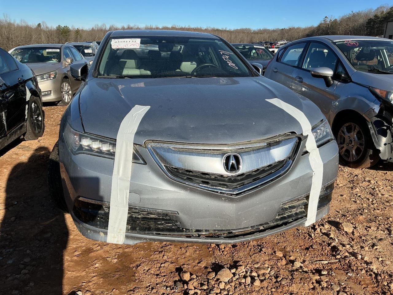 TLX 2016 Glove Box 4923639