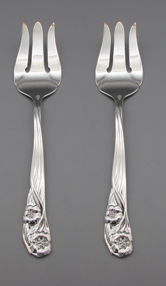 SET OF TWO - Oneida Silverplate Flatware - TRILLIA -   Serving Forks