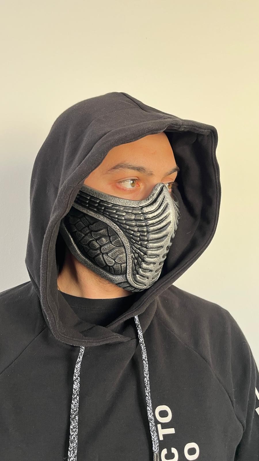 Noob Saibot mask replica, Bi-Han Mortal Kombat 2 movie
