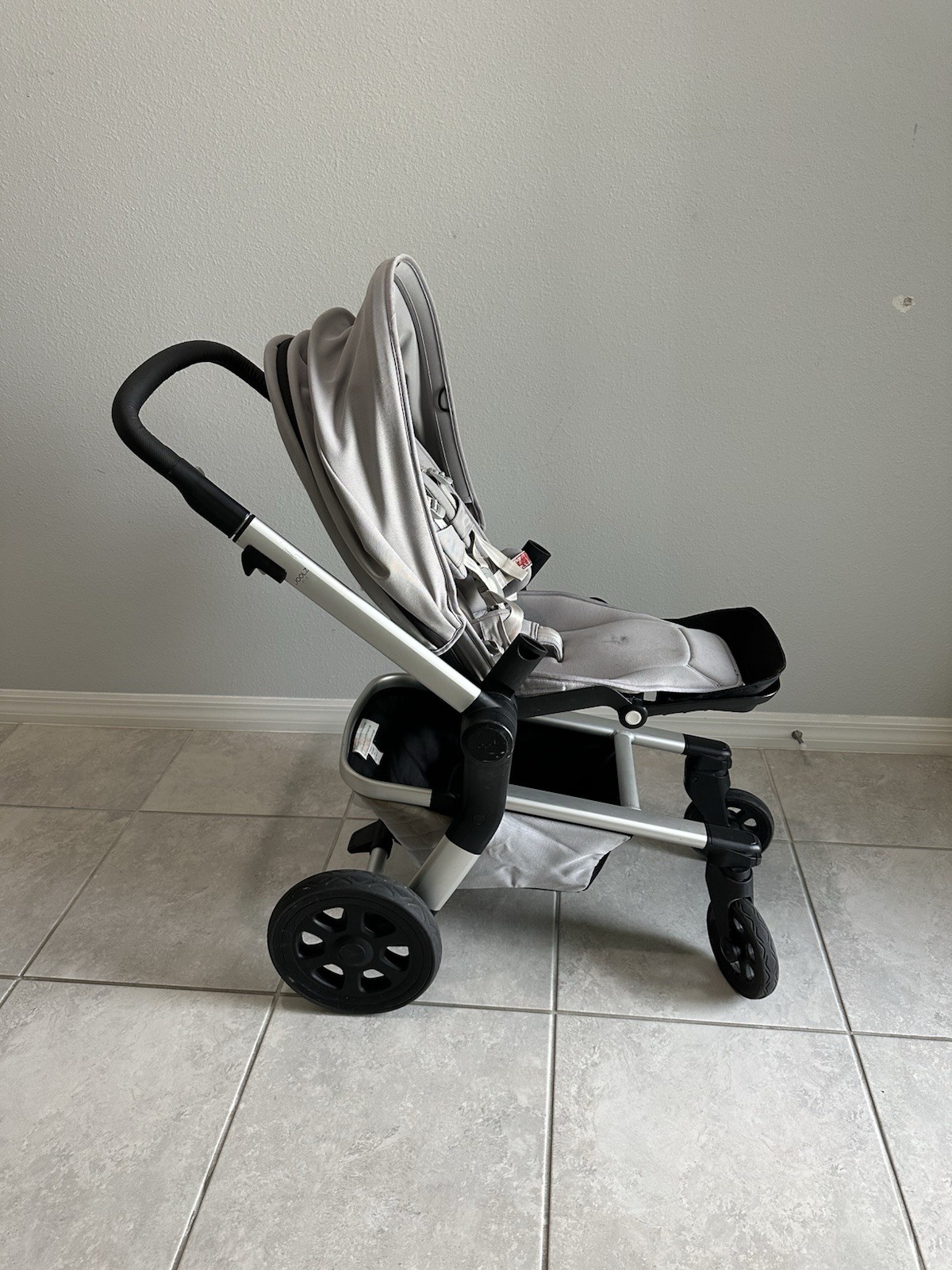Joolz Hub Stroller,Bassinet ,Reversible Seat Gray/Black