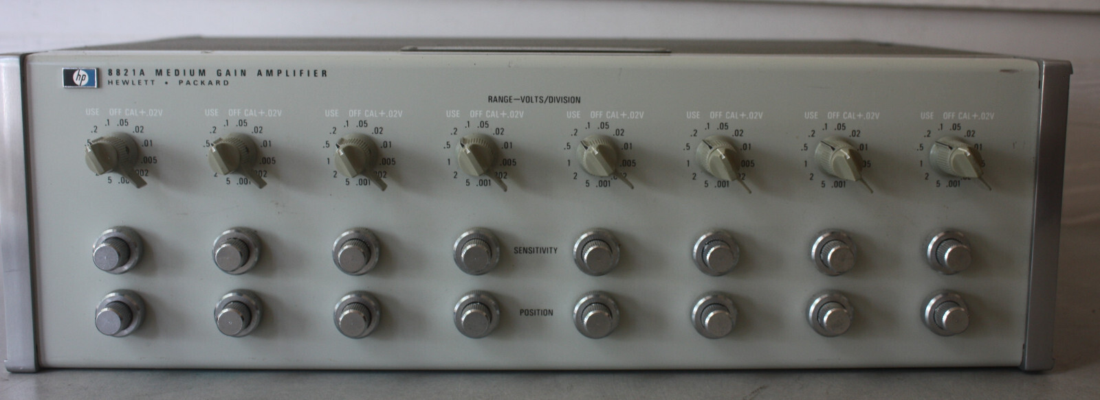 HP 8821A MEDIUM GAIN AMPLIFIER