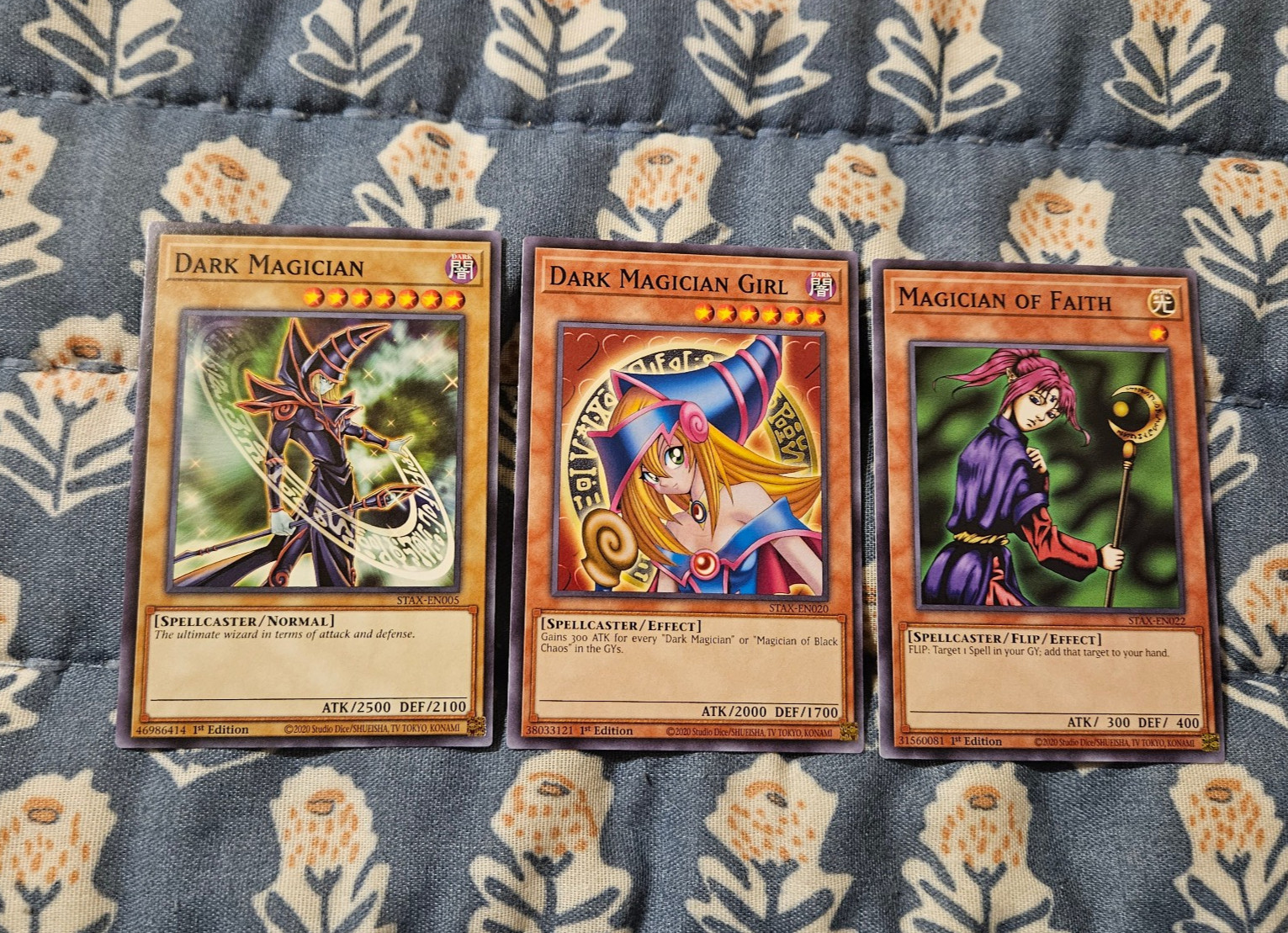 Dark Magician + Dark Magician Girl + Magician Of Faith 3 card set - Yugioh