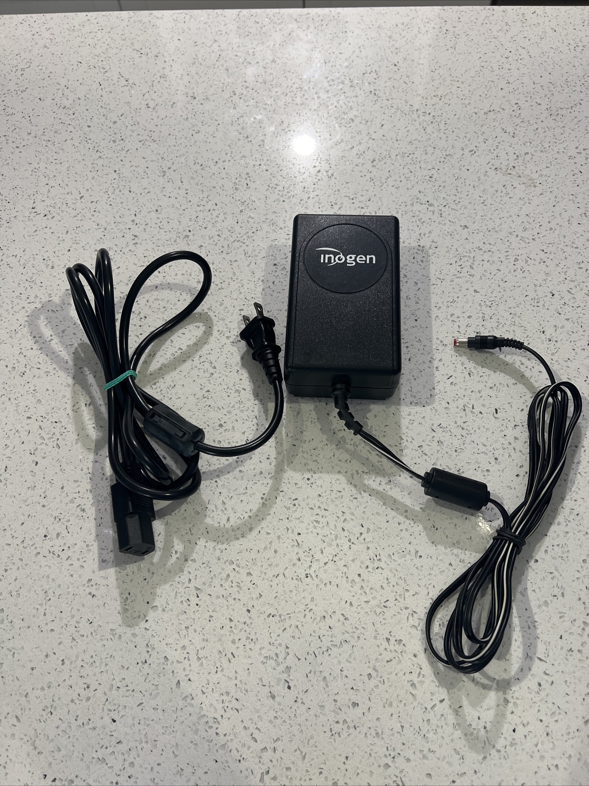 Inogen MW116  A/C adapter Power cord Black (see Description