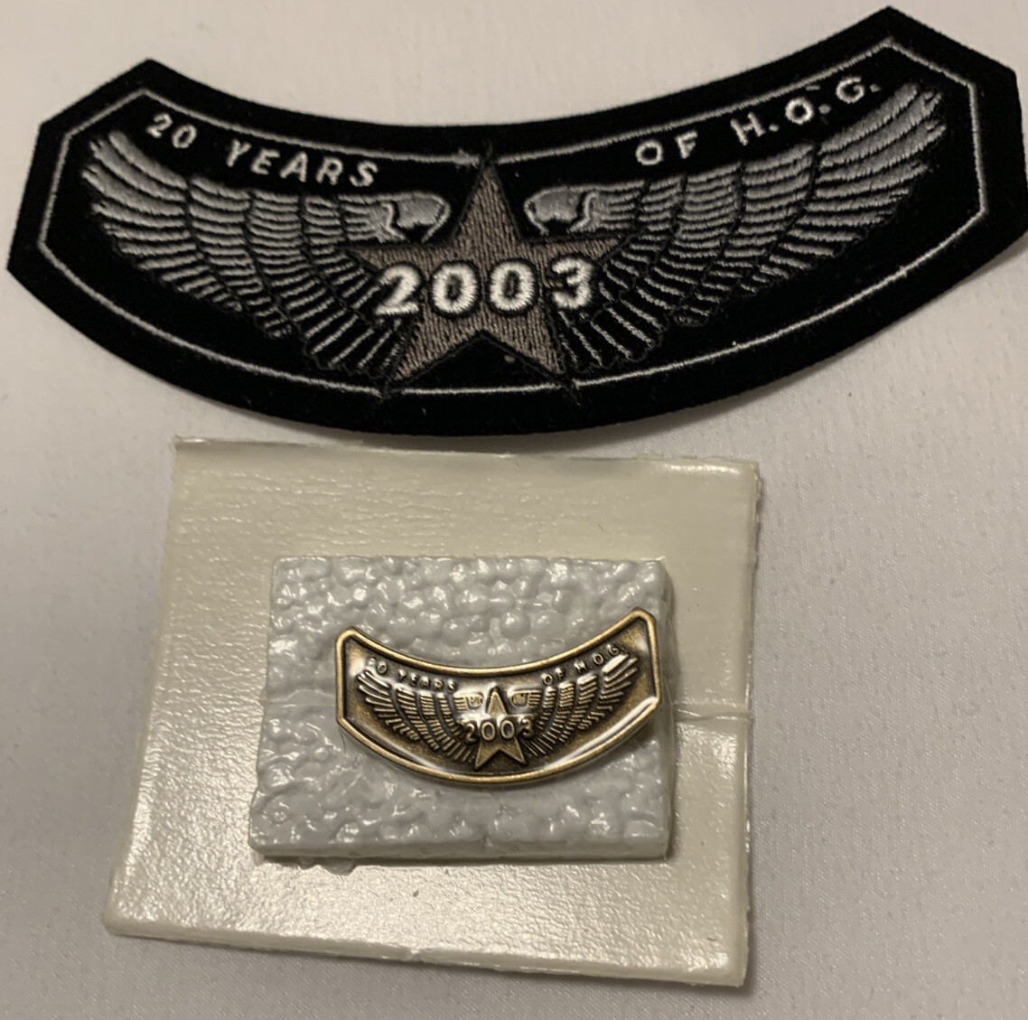 Harley Davidson HOG 2003 Rocker Patch and Pin. NEW Never Used