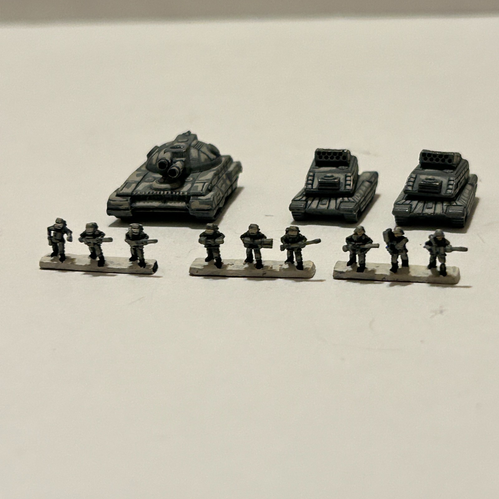 Lot of Miniature Vtg Ral Partha Battletech Metal Painted Vehicles Soldiers Mini