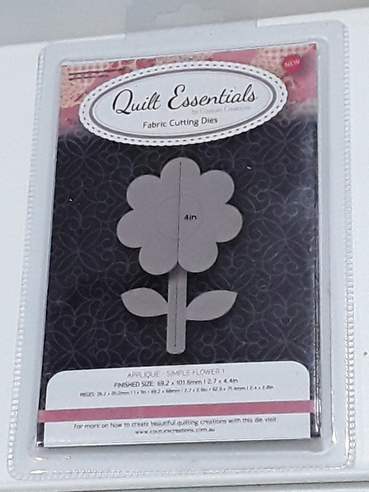 Couture Creations Quilt Essentials Simple Flower 1 applique 2.7 x 4.4  NIP