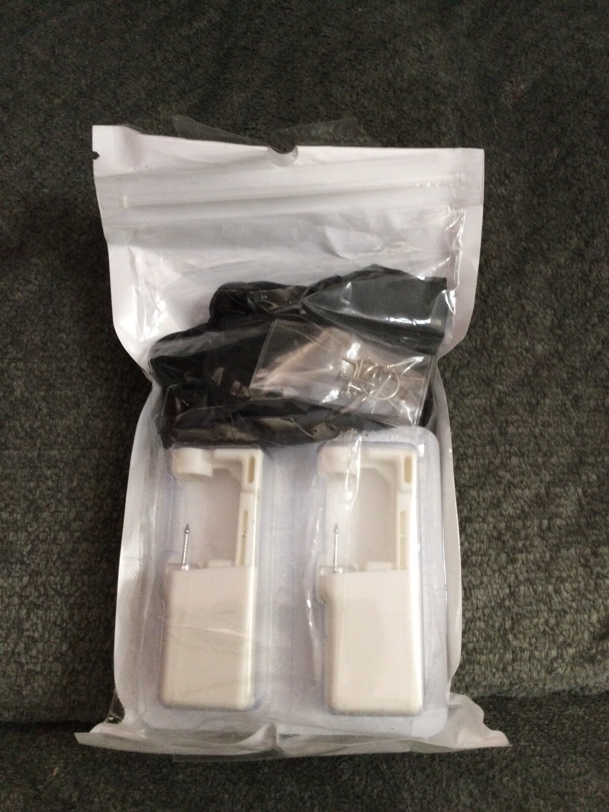 New Nose Piercing Kit, Disposable, Sterile W/Nose Rings, Gloves, Alcohol Pads-4