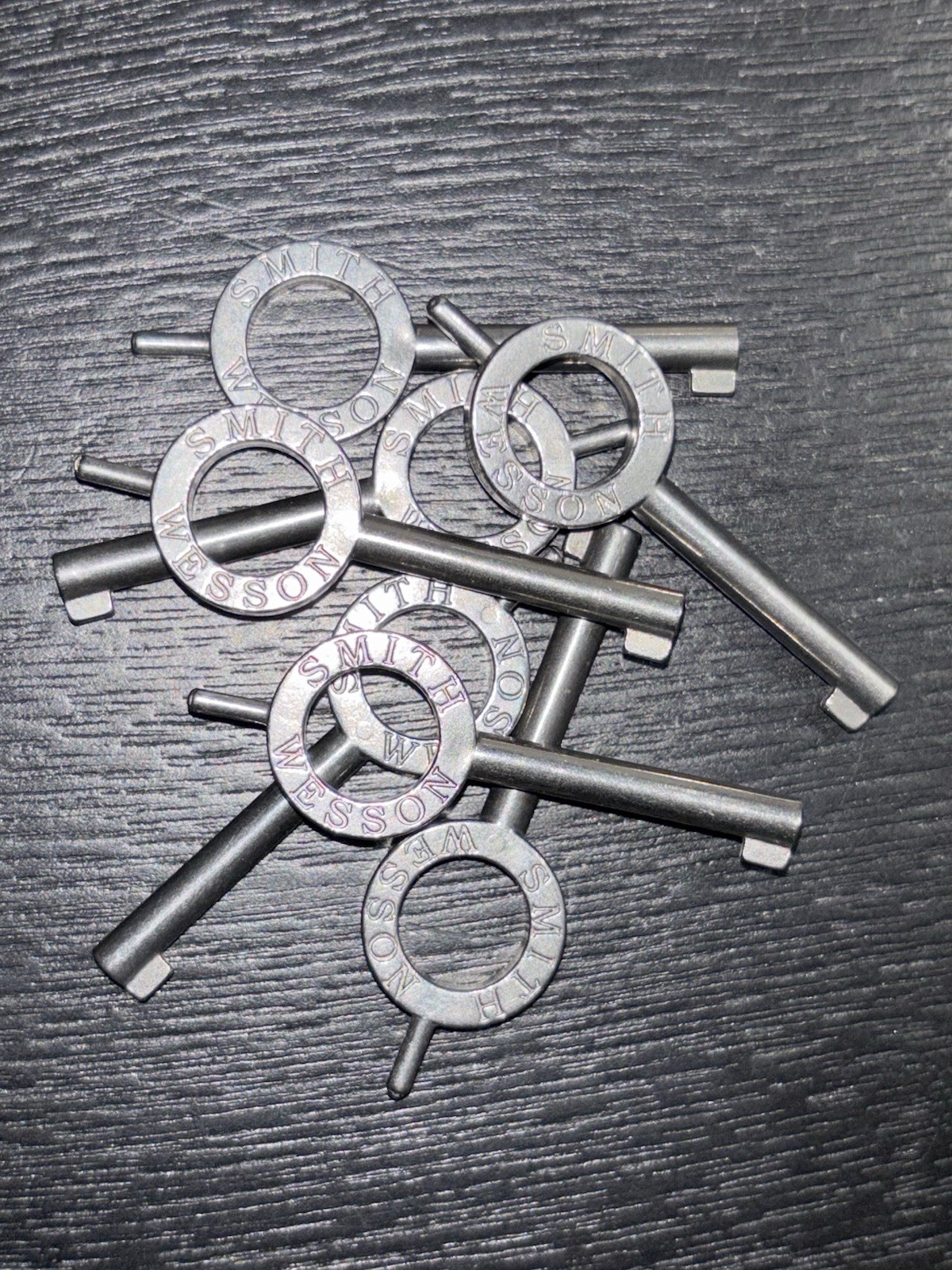 Smith & Wesson Cuff Key