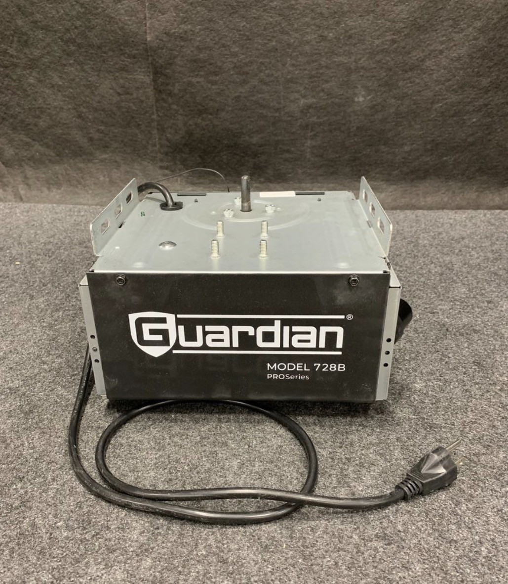 Guardian 728B 3/4 HP Belt/Chain Drive + Battery BackUp Std 12V DC Garage Opener