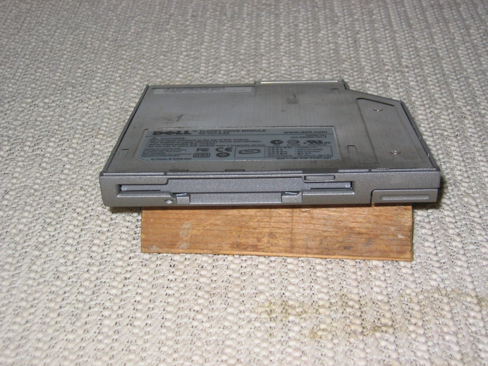 Dell FLOPPY DRIVE MODULE MPF82E P/N CN-01R159 , PH-0C8830 and CN-0Y6933 Latitude