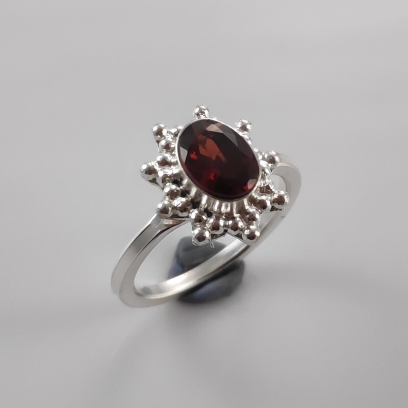 Genuine 925 Sterling Silver Natural Garnet Gemstone Women Ring