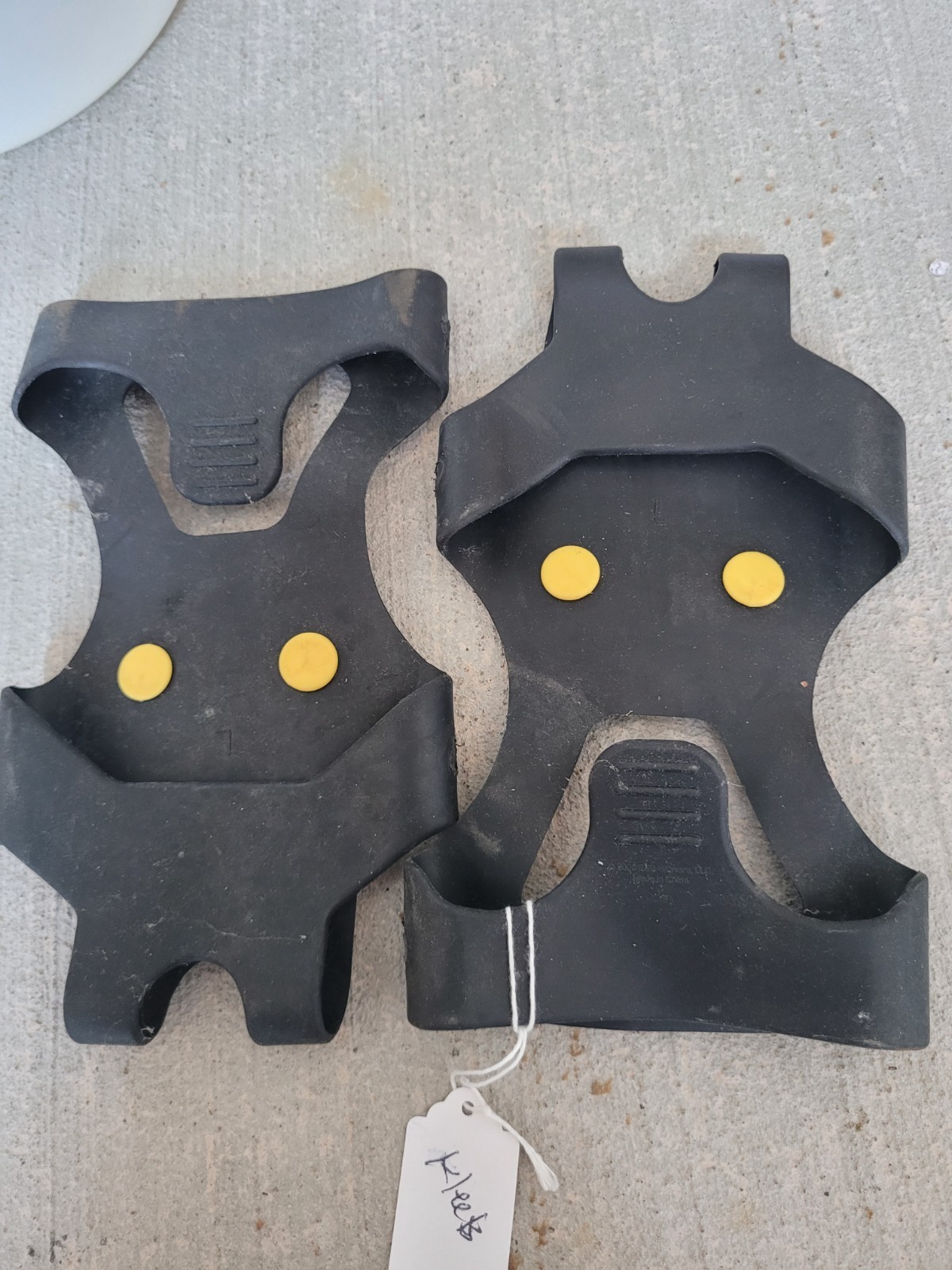 Yaktrax Walk Ice Traction Cleats – Pair (Slip-On Ice Grips)